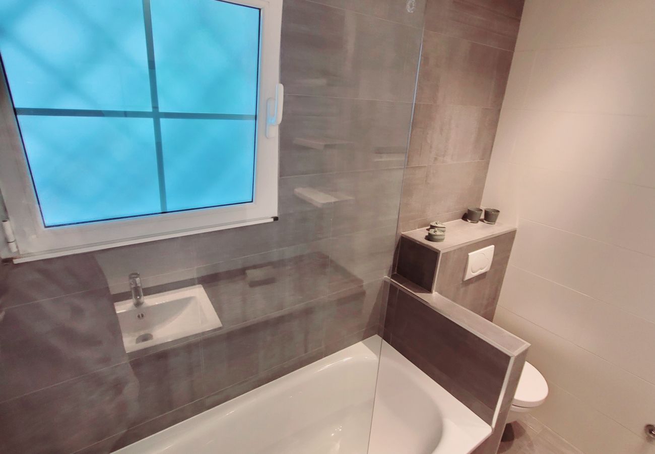 Apartment in Costa del Silencio - Luxury Apartment Rocas Sea View