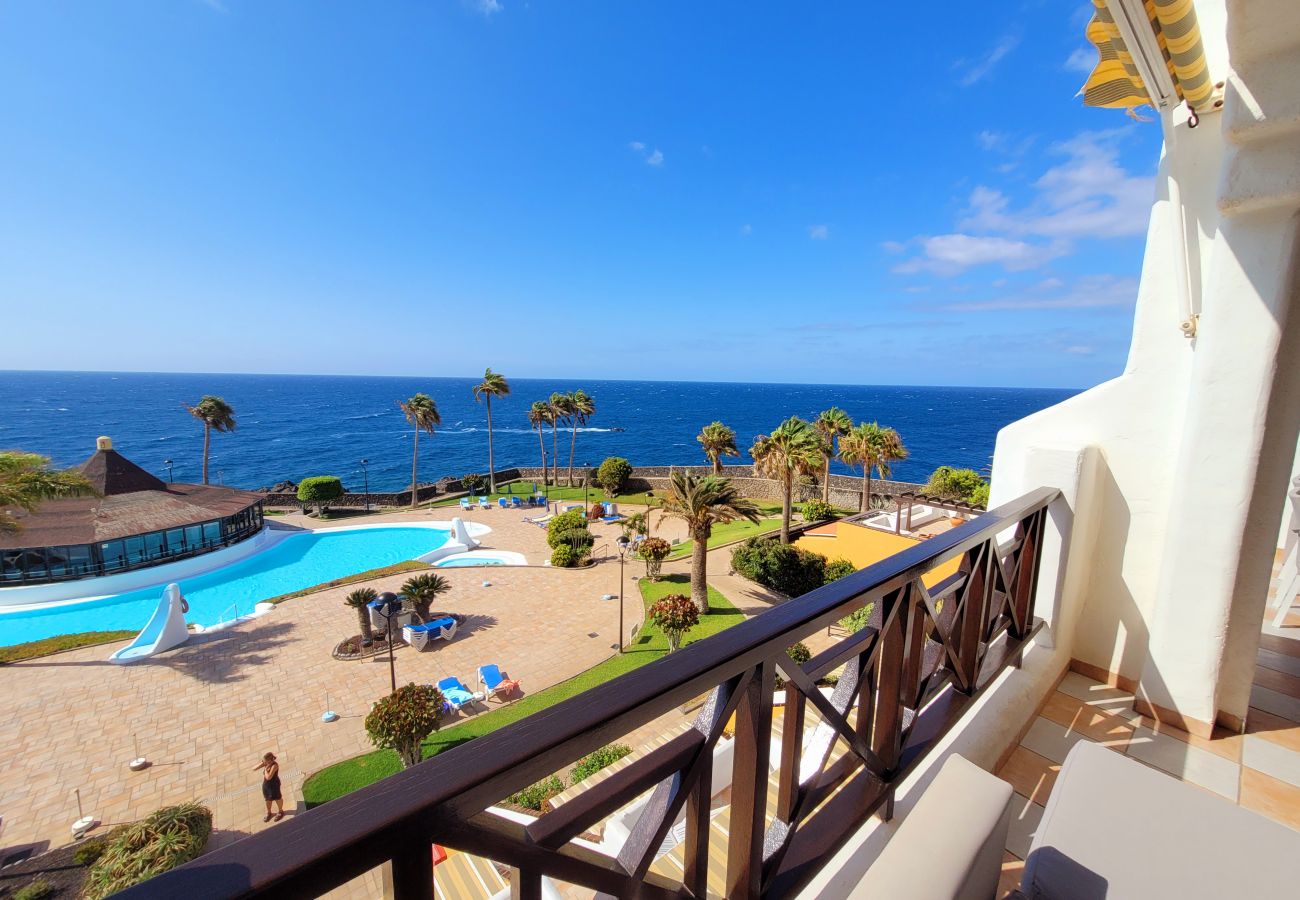 Apartment in Costa del Silencio - Luxury Apartment Rocas Sea View
