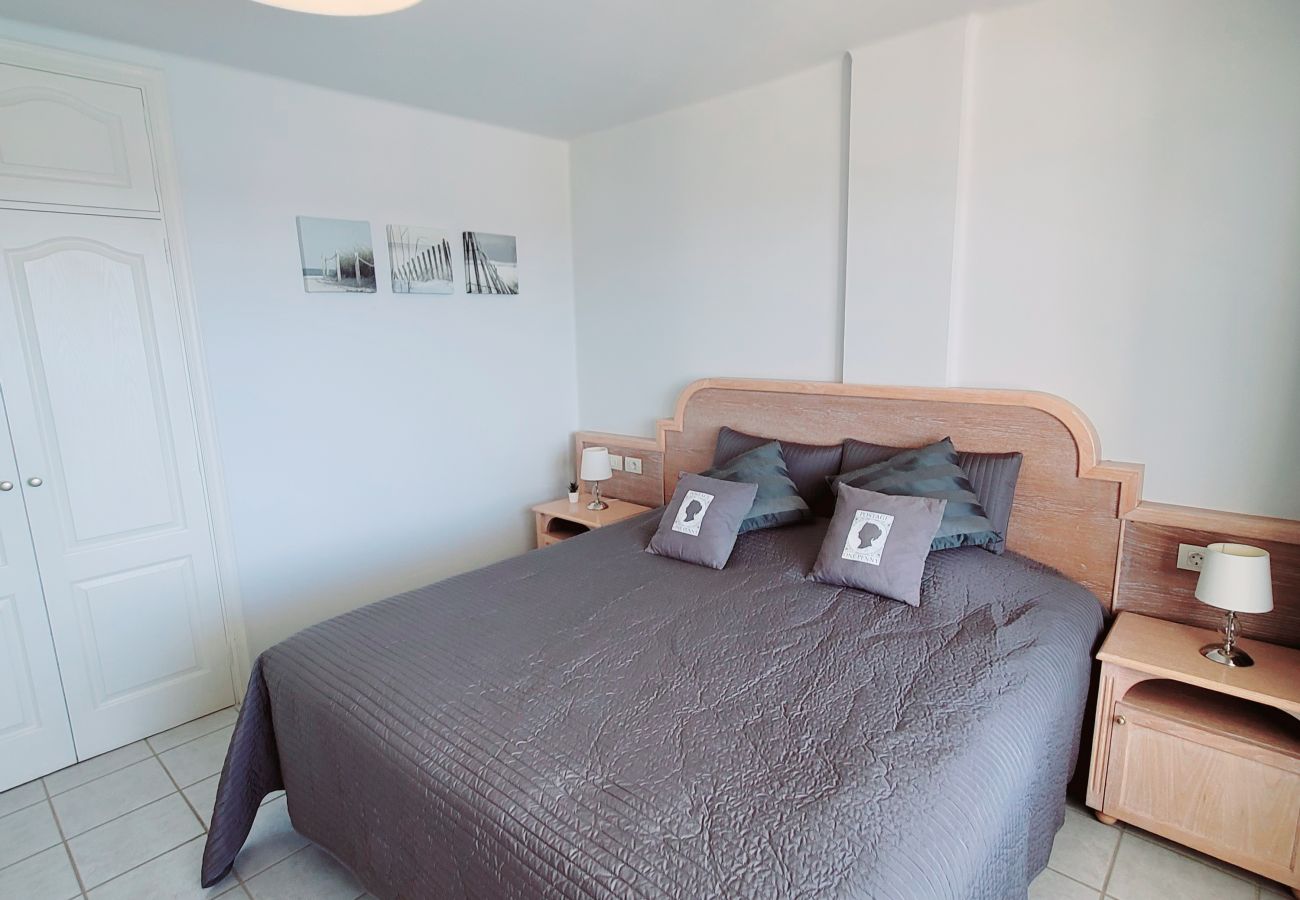 Apartment in Costa del Silencio - Luxury Apartment Rocas Sea View
