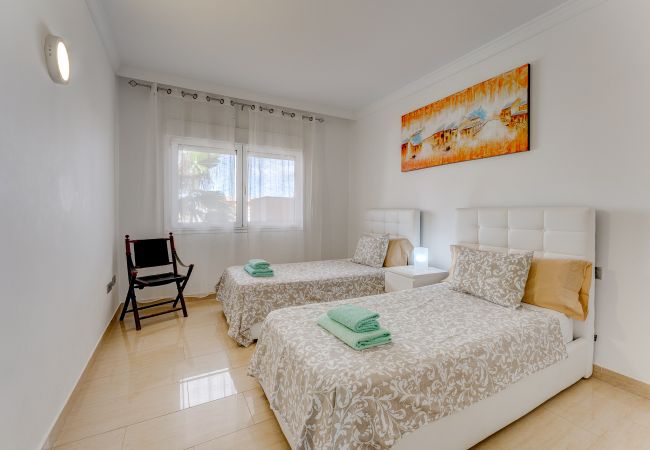 Apartment in San Miguel de Abona -  Sea View Apartment Ocean Breeze Royal Marina