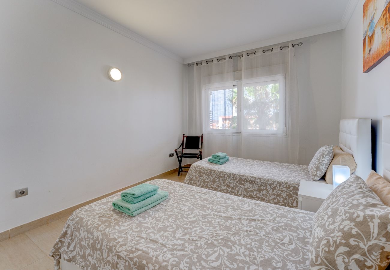 Apartment in San Miguel de Abona -  Sea View Apartment Ocean Breeze Royal Marina