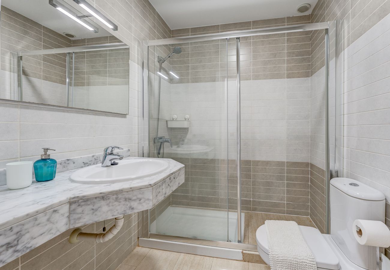 Apartment in San Miguel de Abona -  Sea View Apartment Ocean Breeze Royal Marina