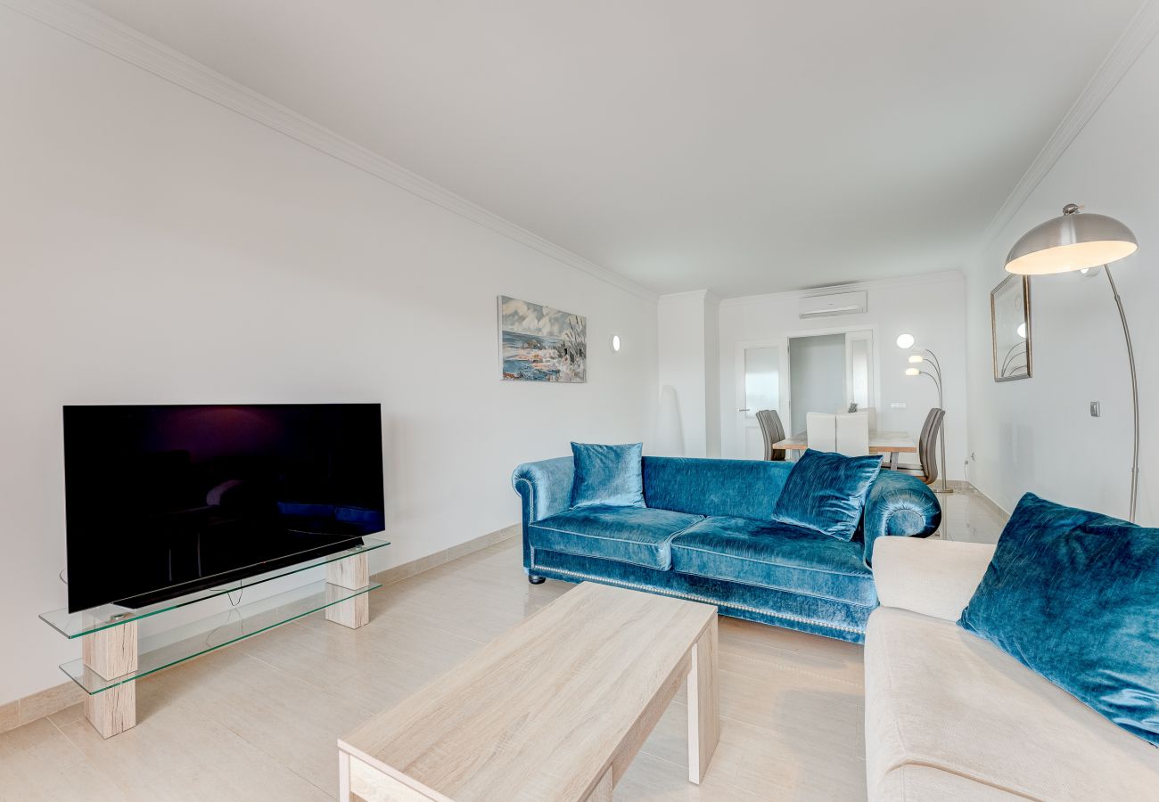 Apartment in San Miguel de Abona -  Sea View Apartment Ocean Breeze Royal Marina