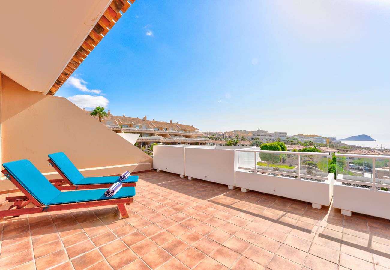 Apartment in San Miguel de Abona -  Sea View Apartment Ocean Breeze Royal Marina