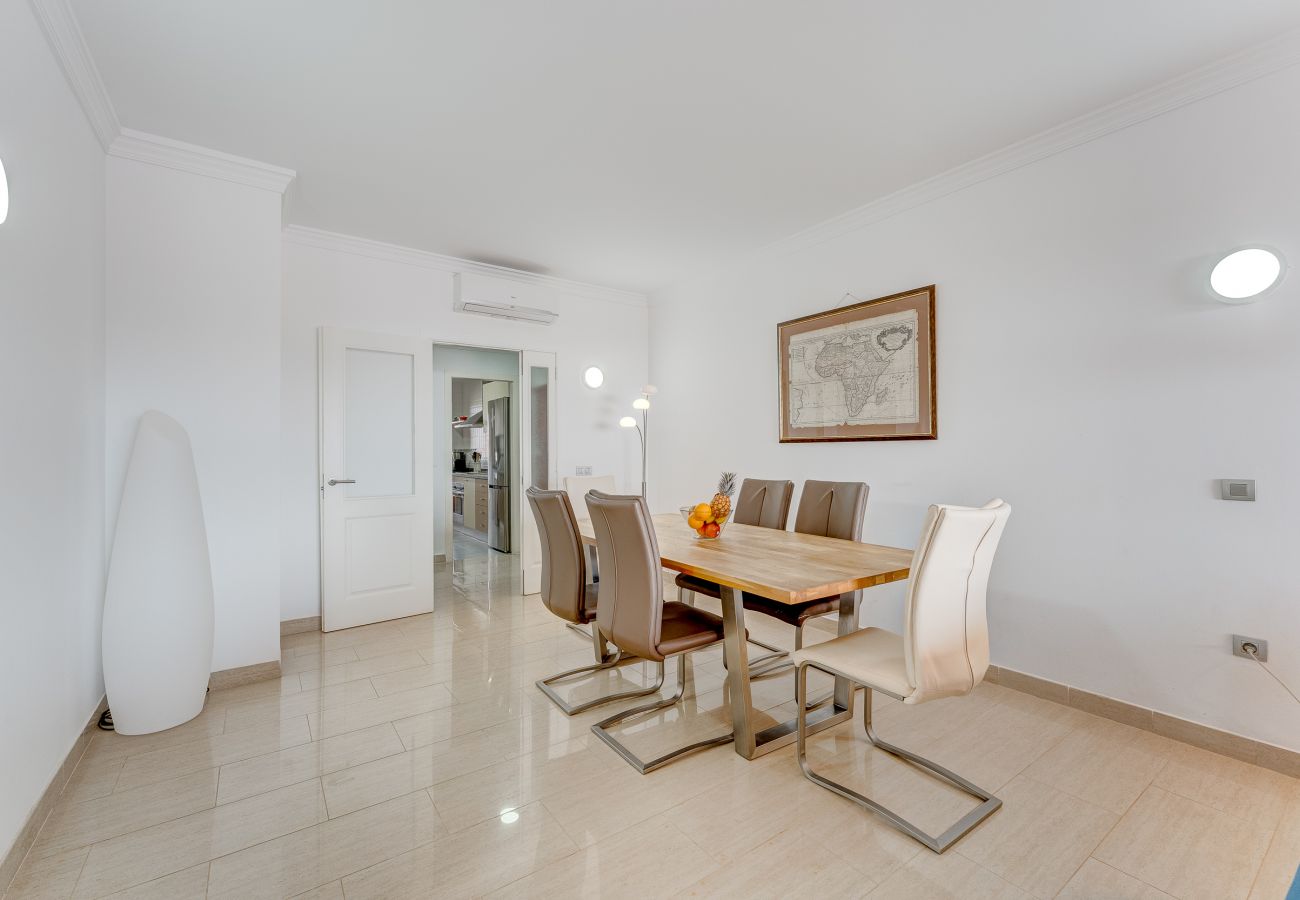 Apartment in San Miguel de Abona -  Sea View Apartment Ocean Breeze Royal Marina
