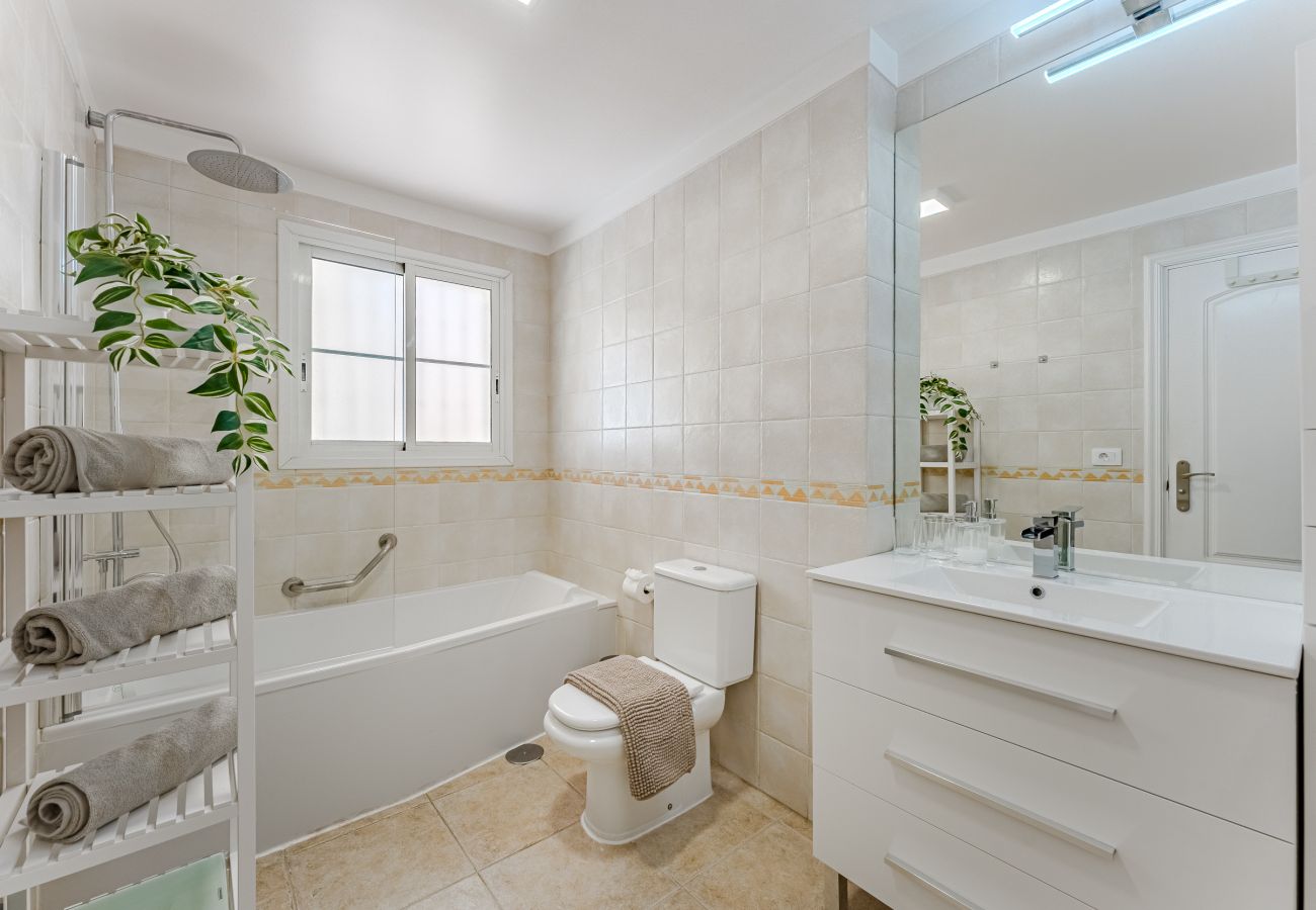 Apartment in Los Cristianos - Summervibe Sea View Apartment 