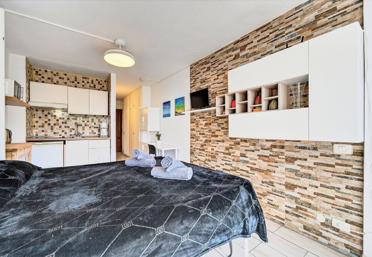 Apartment in Playa de Las Americas - Sea View Studio Playa de Las  Americas
