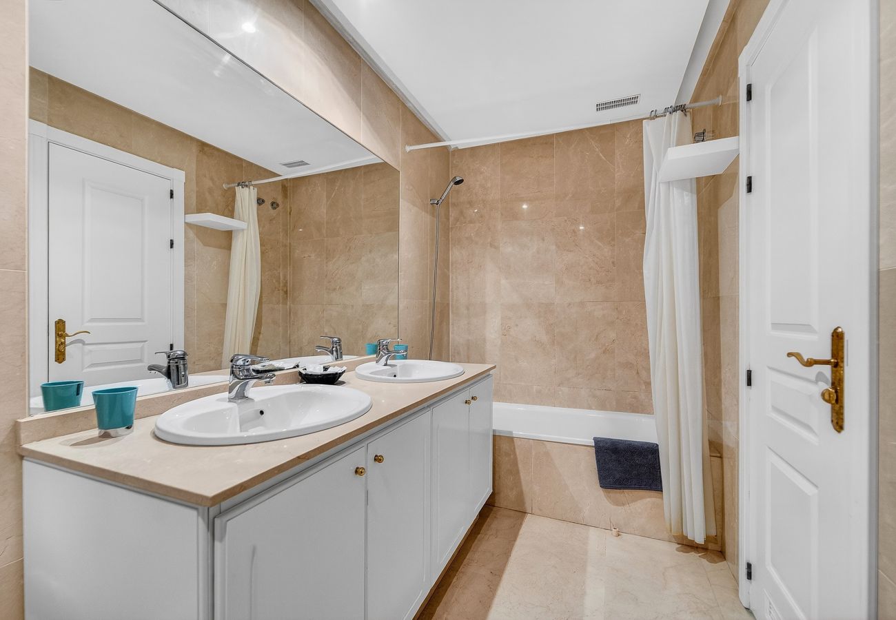 Apartment in Costa Adeje - Duque Dream Villa Suites