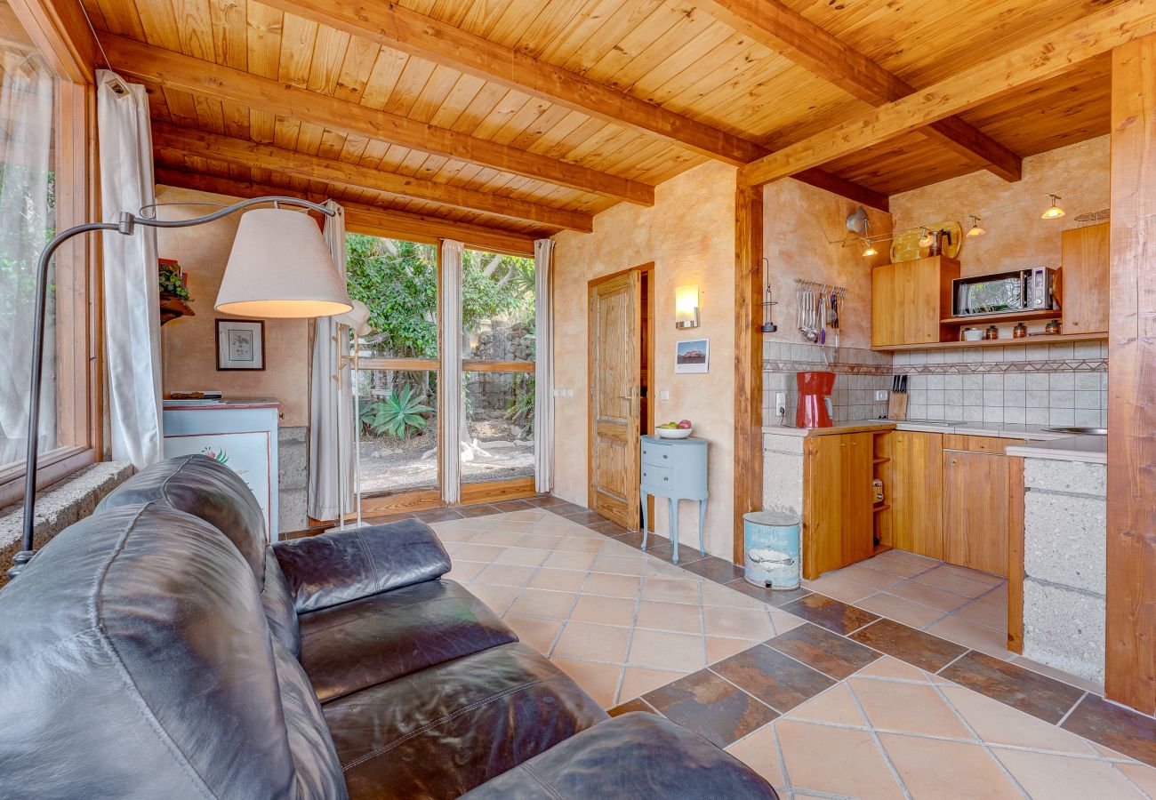 Country house in Arico - Unique country estate with sea view and exclusive flair