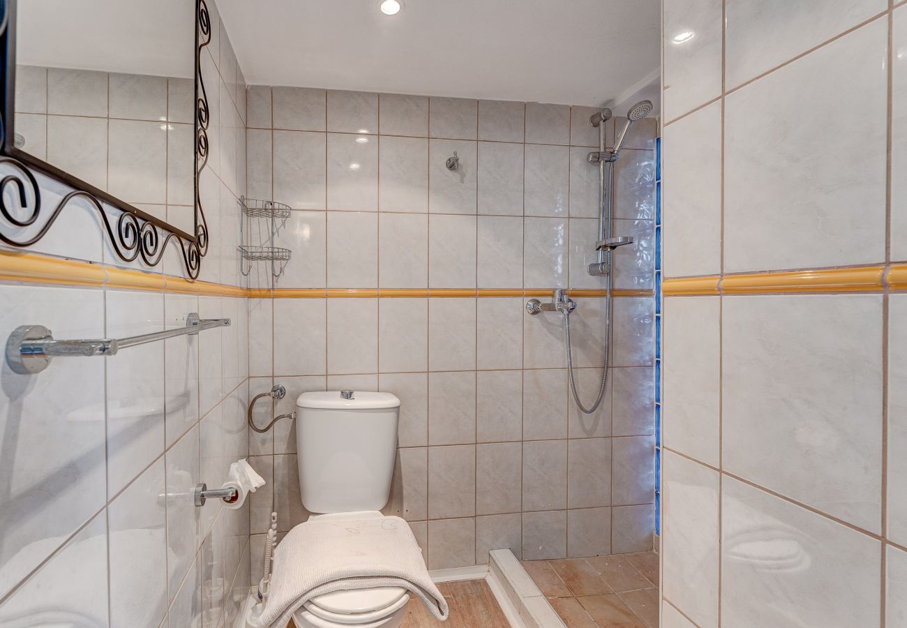 House in Arona - Fantastic townhouse with pool and vacation rental license (VV) only 400m from Playa Amarilla