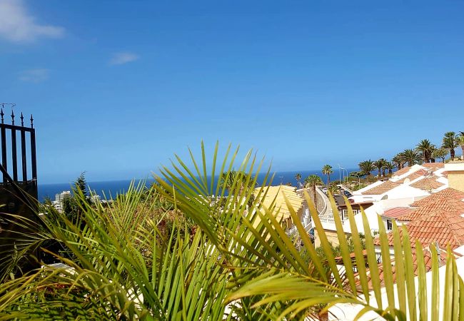 Bungalow/Linked villa in Costa Adeje - !SOLD! Fantastic bungalow with sea view in Costa Adeje