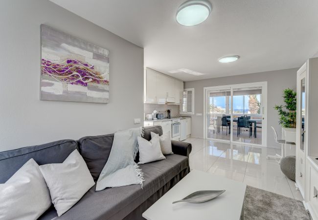 Apartment in Playa de Las Americas - Penthouse Apartment Urbania