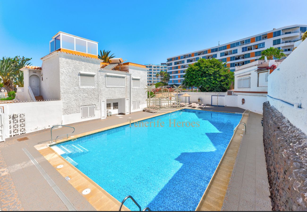 Apartment in Playa de Las Americas - Modern Oceanview Apartment with Vacation License Apartment in Playa de Las Americas - Modern Oceanview Apartment with Vacation License