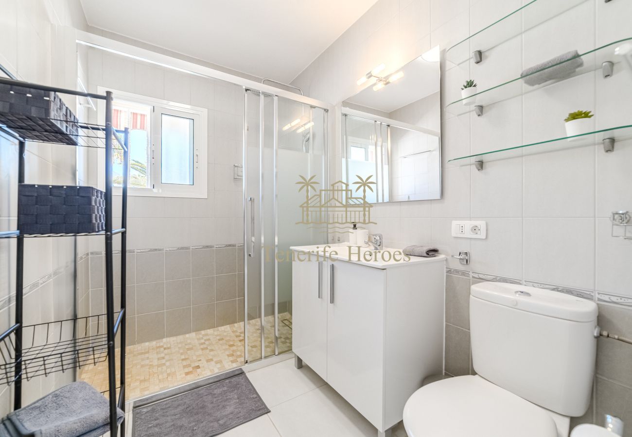 Apartment in Playa de Las Americas - Modern Oceanview Apartment with Vacation License Apartment in Playa de Las Americas - Modern Oceanview Apartment with Vacation License