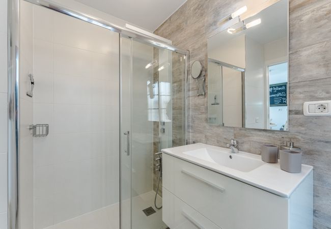 Apartamento en Adeje - Vista al mar espectacular - con aire acondicionado Apartamento en Adeje - Vista al mar espectacular - con aire acondicionado