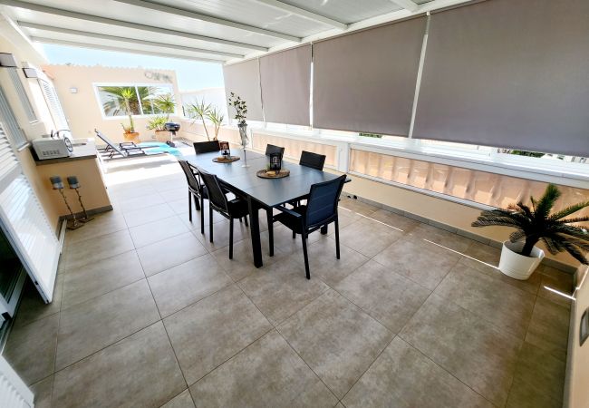 Apartamento en Playa de Las Americas - Sea View Apartment Urbania Club - Playa de las Americas Apartamento en Playa de Las Americas - Sea View Apartment Urbania Club - Playa de las Americas