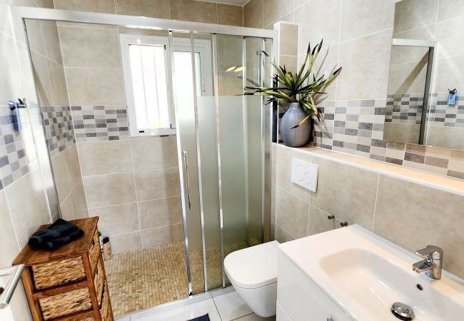 Apartamento en Playa de Las Americas - Sea View Apartment Urbania Club - Playa de las Americas Apartamento en Playa de Las Americas - Sea View Apartment Urbania Club - Playa de las Americas