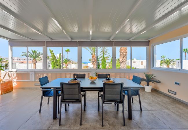Apartamento en Playa de Las Americas - Sea View Apartment Urbania Club - Playa de las Americas Apartamento en Playa de Las Americas - Sea View Apartment Urbania Club - Playa de las Americas