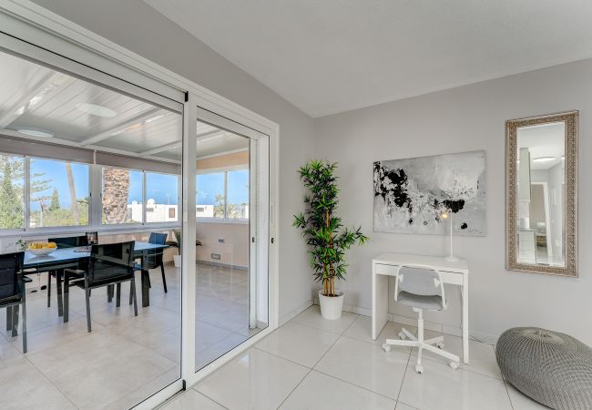 Apartamento en Playa de Las Americas - Sea View Apartment Urbania Club - Playa de las Americas Apartamento en Playa de Las Americas - Sea View Apartment Urbania Club - Playa de las Americas
