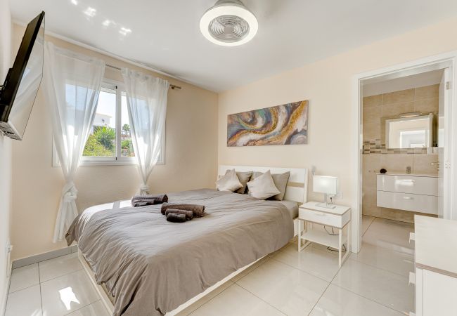 Apartamento en Playa de Las Americas - Sea View Apartment Urbania Club - Playa de las Americas Apartamento en Playa de Las Americas - Sea View Apartment Urbania Club - Playa de las Americas