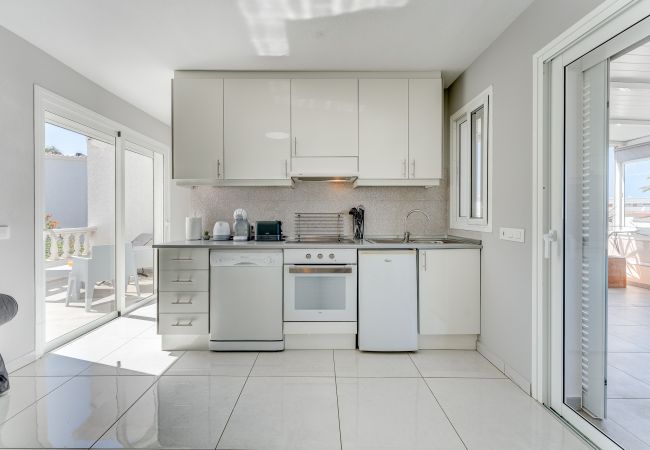 Apartamento en Playa de Las Americas - Sea View Apartment Urbania Club - Playa de las Americas Apartamento en Playa de Las Americas - Sea View Apartment Urbania Club - Playa de las Americas
