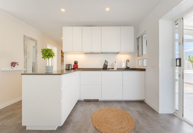 Apartamento en Playa de Las Americas - Endless Summer Beach Apartment with Sea View Apartamento en Playa de Las Americas - Endless Summer Beach Apartment with Sea View