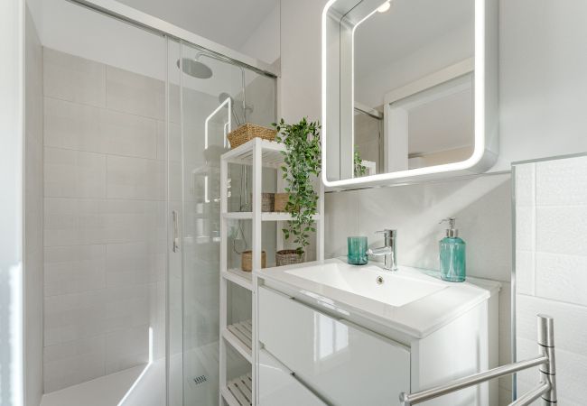 Apartamento en Playa de Las Americas - Endless Summer Beach Apartment with Sea View Apartamento en Playa de Las Americas - Endless Summer Beach Apartment with Sea View