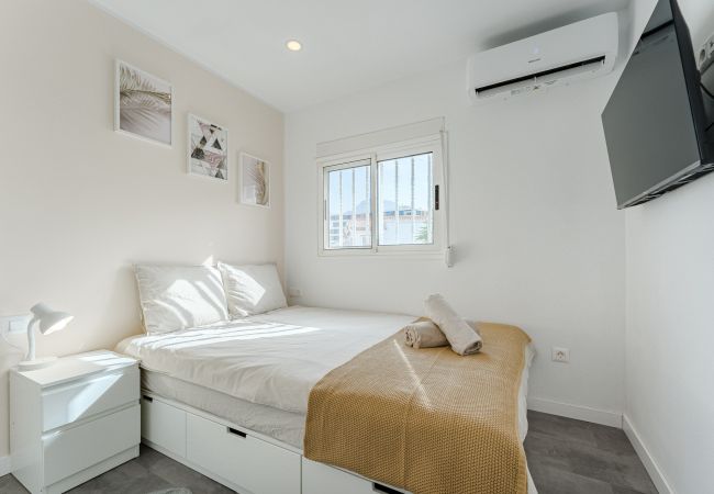 Apartamento en Playa de Las Americas - Endless Summer Beach Apartment with Sea View Apartamento en Playa de Las Americas - Endless Summer Beach Apartment with Sea View