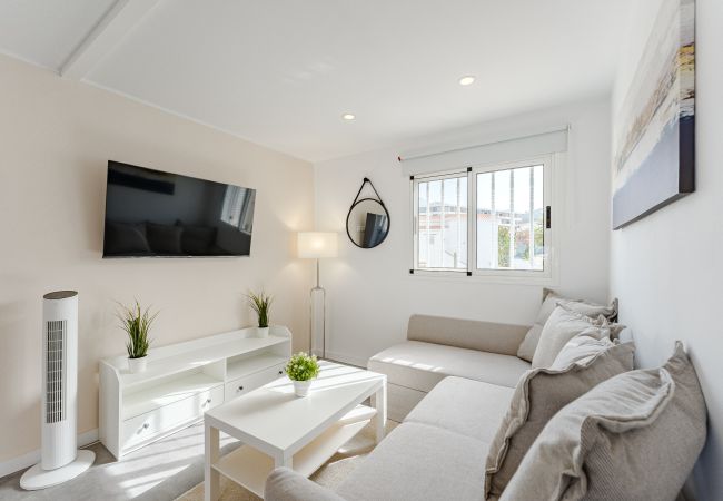 Apartamento en Playa de Las Americas - Endless Summer Beach Apartment with Sea View Apartamento en Playa de Las Americas - Endless Summer Beach Apartment with Sea View
