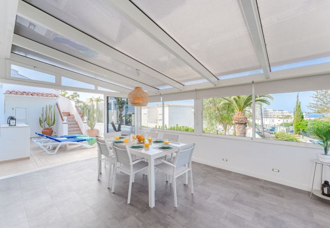 Apartamento en Playa de Las Americas - Endless Summer Beach Apartment with Sea View Apartamento en Playa de Las Americas - Endless Summer Beach Apartment with Sea View