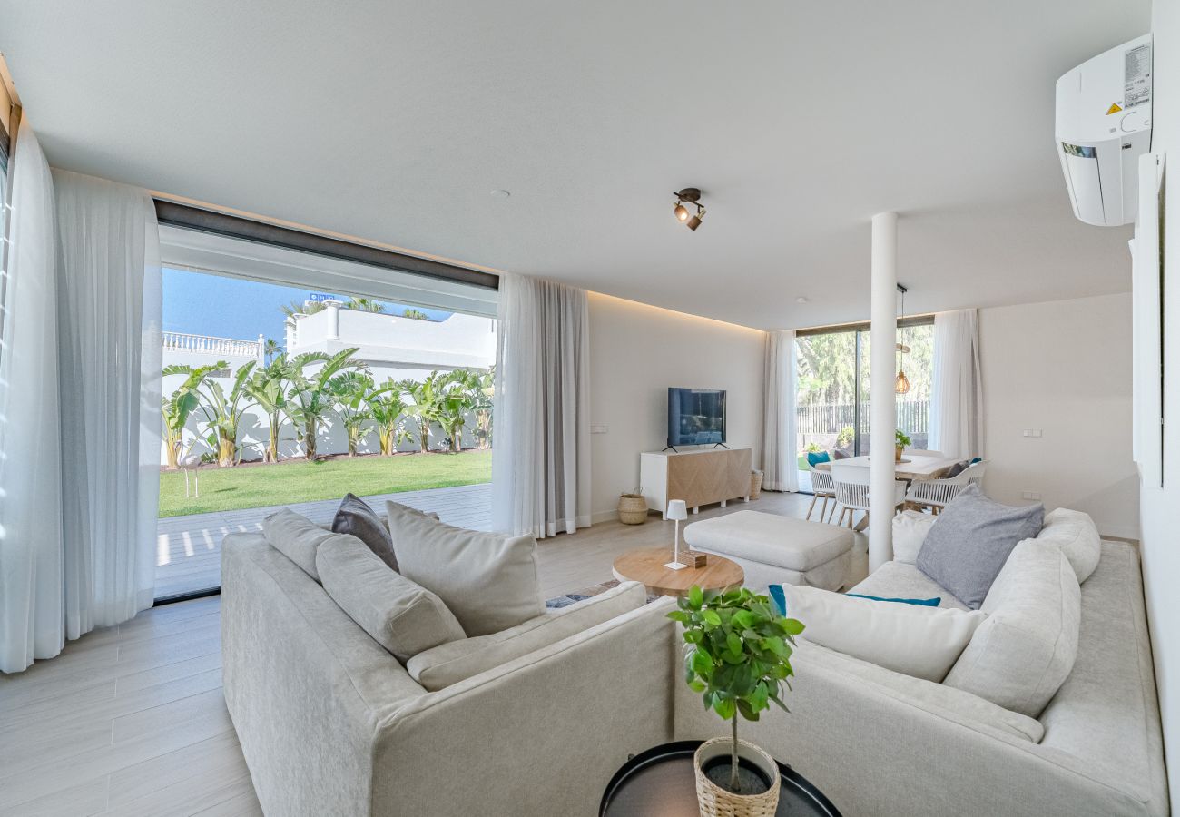 Villa en Playa de Las Americas - Villa Don Carlos