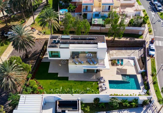 Apartamento en Playa de Las Americas - Apartment 1 Don Carlos - Adults only! Apartamento en Playa de Las Americas - Apartment 1 Don Carlos - Adults only!