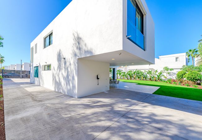 Apartamento en Playa de Las Americas - Apartment 1 Don Carlos - Adults only! Apartamento en Playa de Las Americas - Apartment 1 Don Carlos - Adults only!