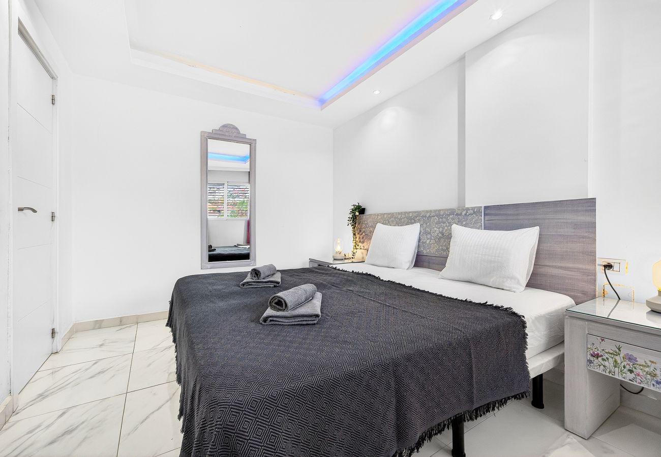 Apartamento en Playa de Las Americas - My Sun My Ocean - Sea View Apartment