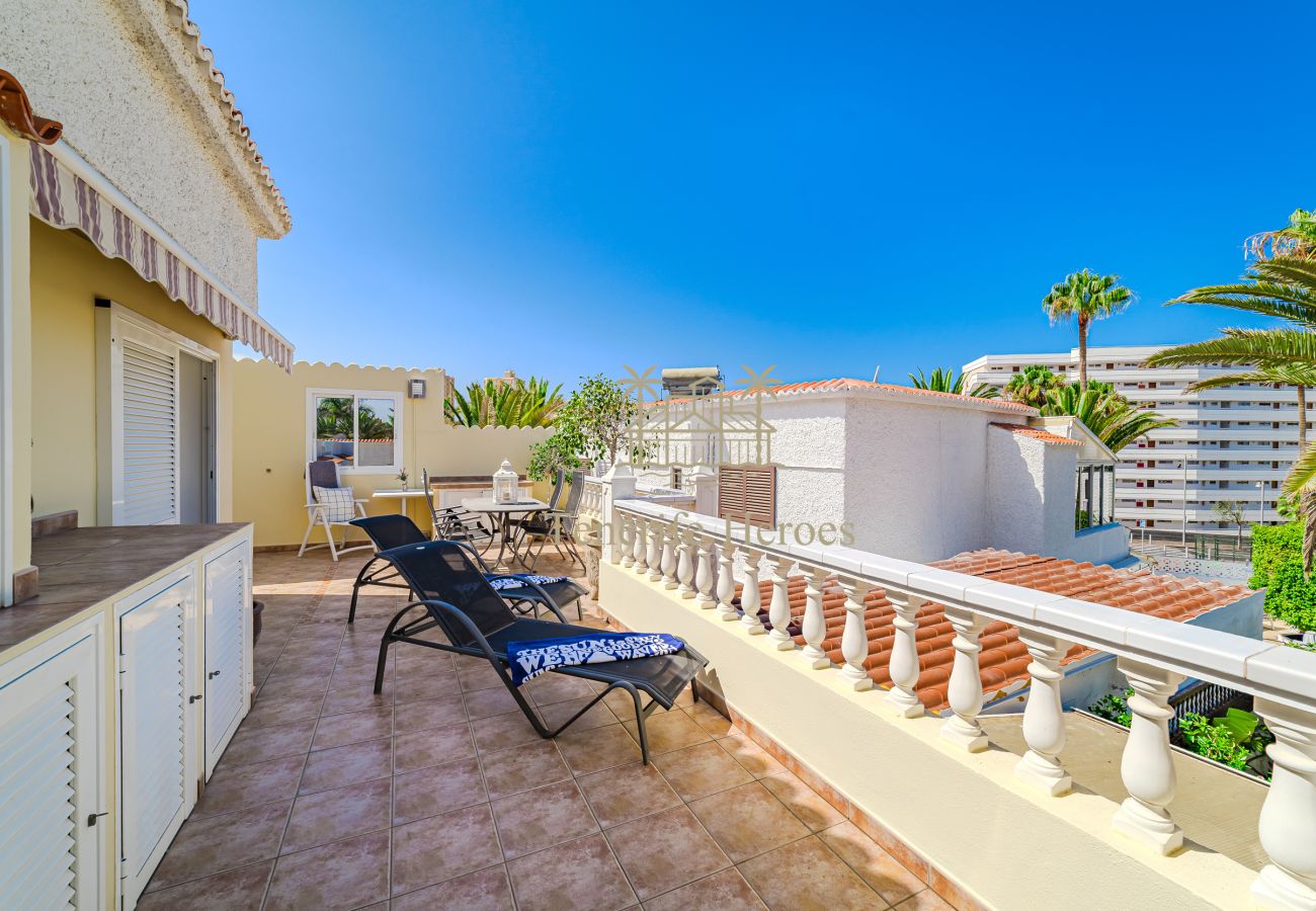 Apartamento en Playa de Las Americas - Modern Oceanview Apartment with Vacation License Apartamento en Playa de Las Americas - Modern Oceanview Apartment with Vacation License