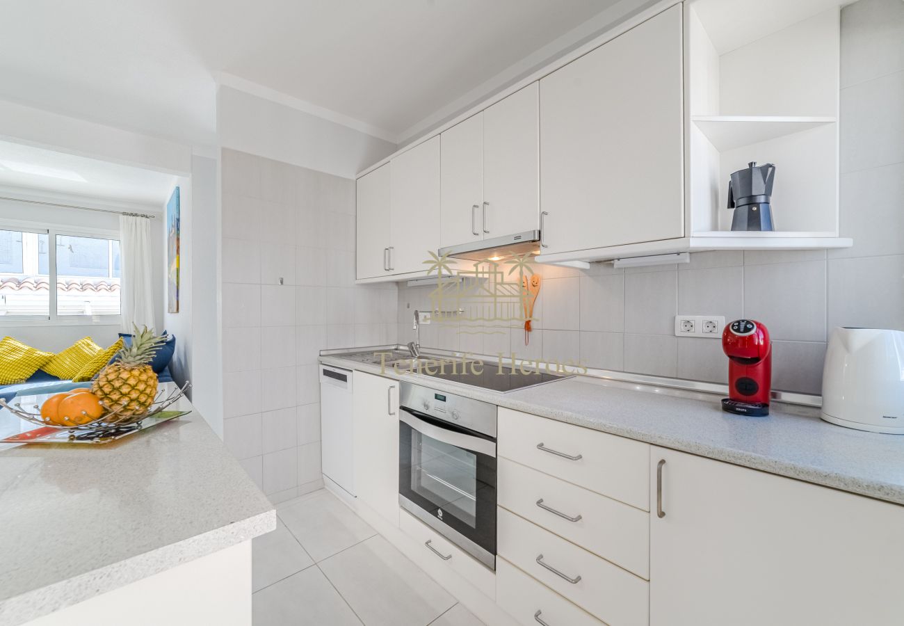 Apartamento en Playa de Las Americas - Modern Oceanview Apartment with Vacation License Apartamento en Playa de Las Americas - Modern Oceanview Apartment with Vacation License