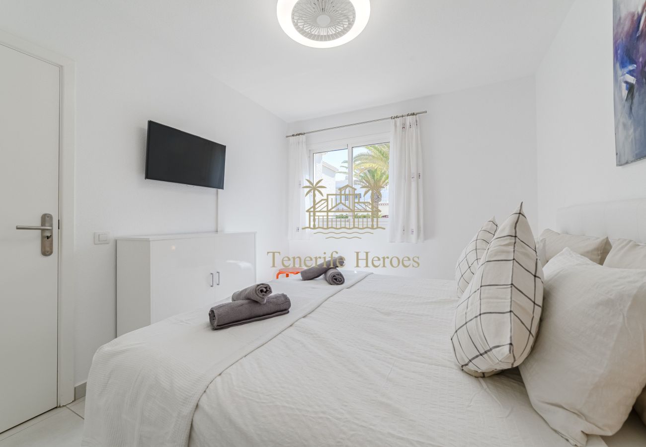 Apartamento en Playa de Las Americas - Modern Oceanview Apartment with Vacation License Apartamento en Playa de Las Americas - Modern Oceanview Apartment with Vacation License
