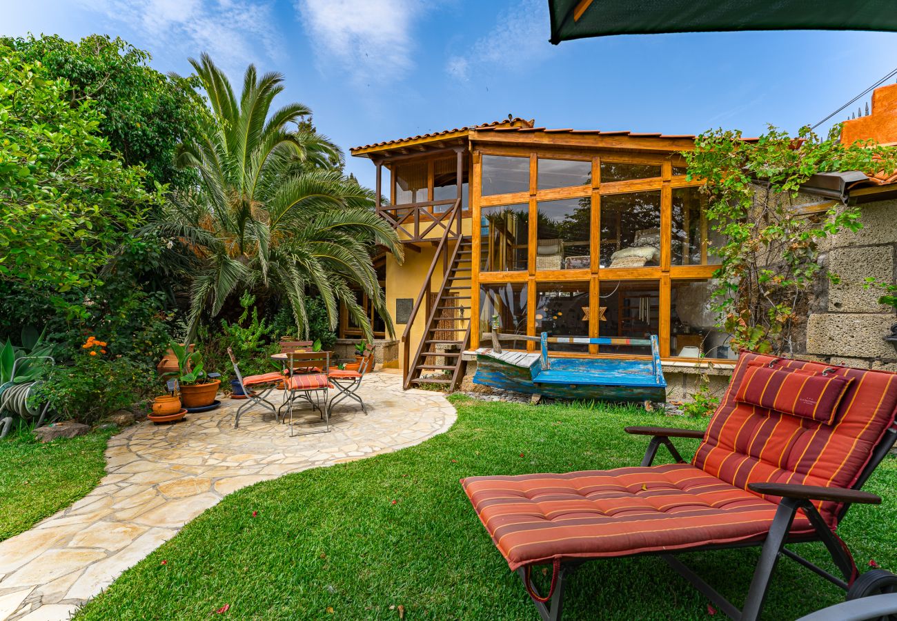 Finca in Arico - Einzigartiges Landgut mit Meerblick und exklusivem Flair