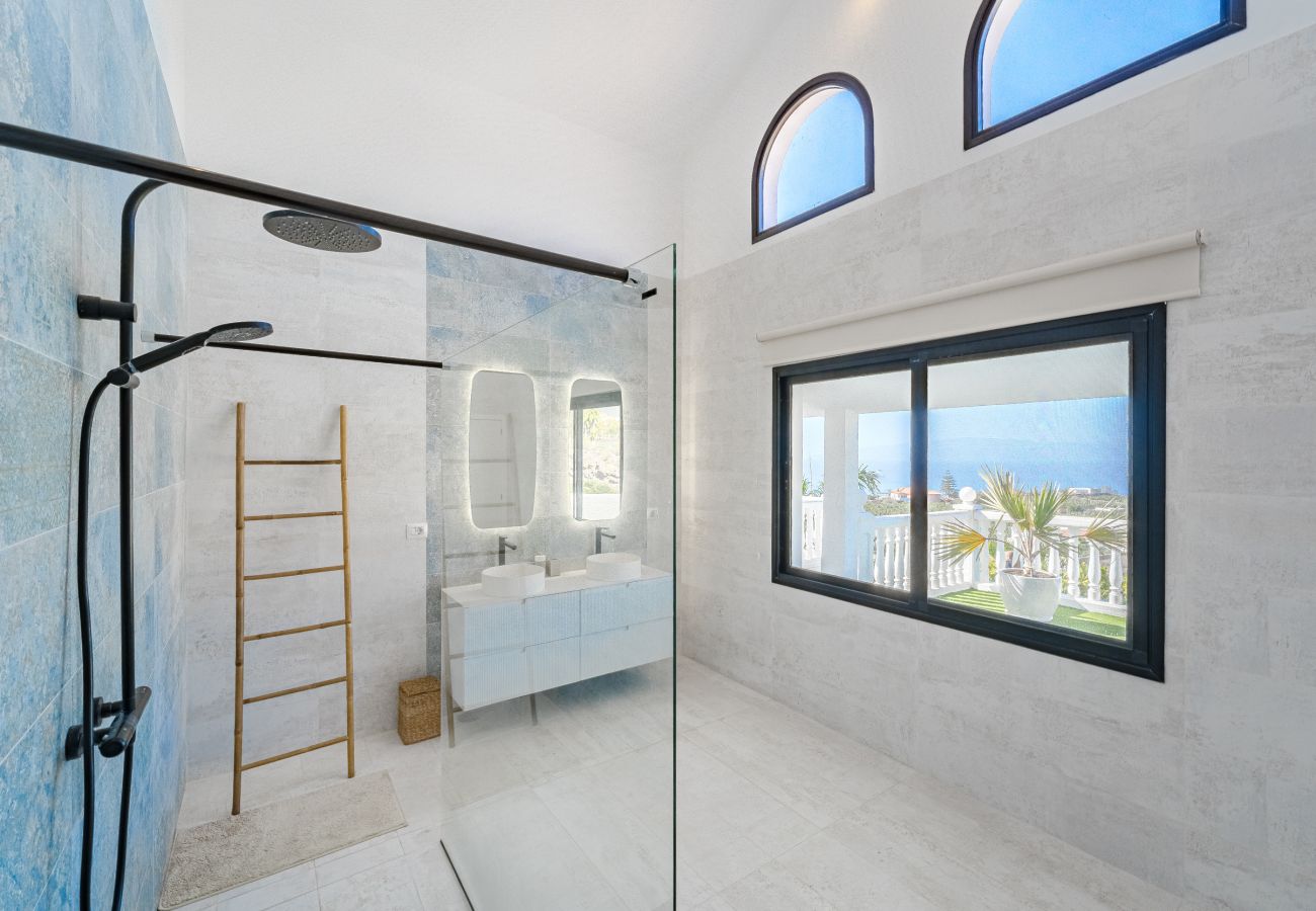 Finca in Santiago del Teide - Exclusive finca with spectacular sea view