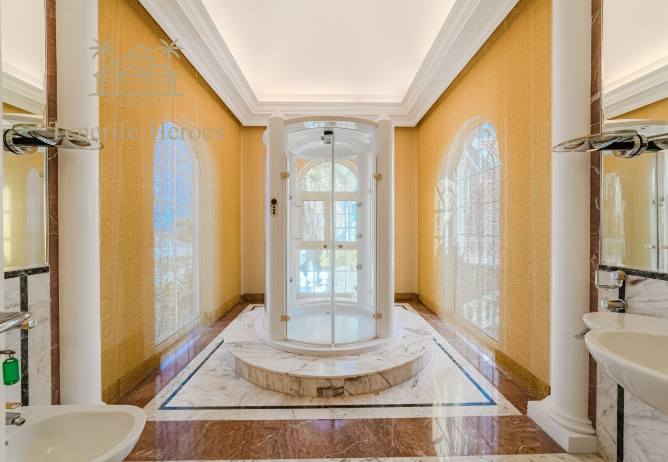 Villa in Costa Adeje - Majestic Dream Villa Costa Adeje
