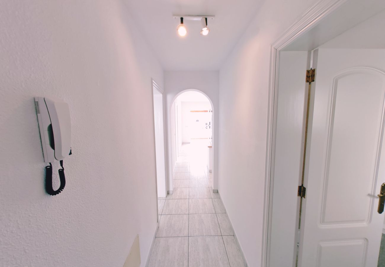 Ferienwohnung in Playa Paraiso - 2 bedroom apartment with terrace and parking
