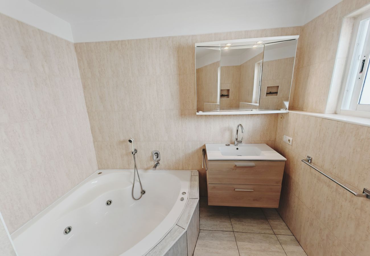 Ferienwohnung in Playa Paraiso - 2 bedroom apartment with terrace and parking