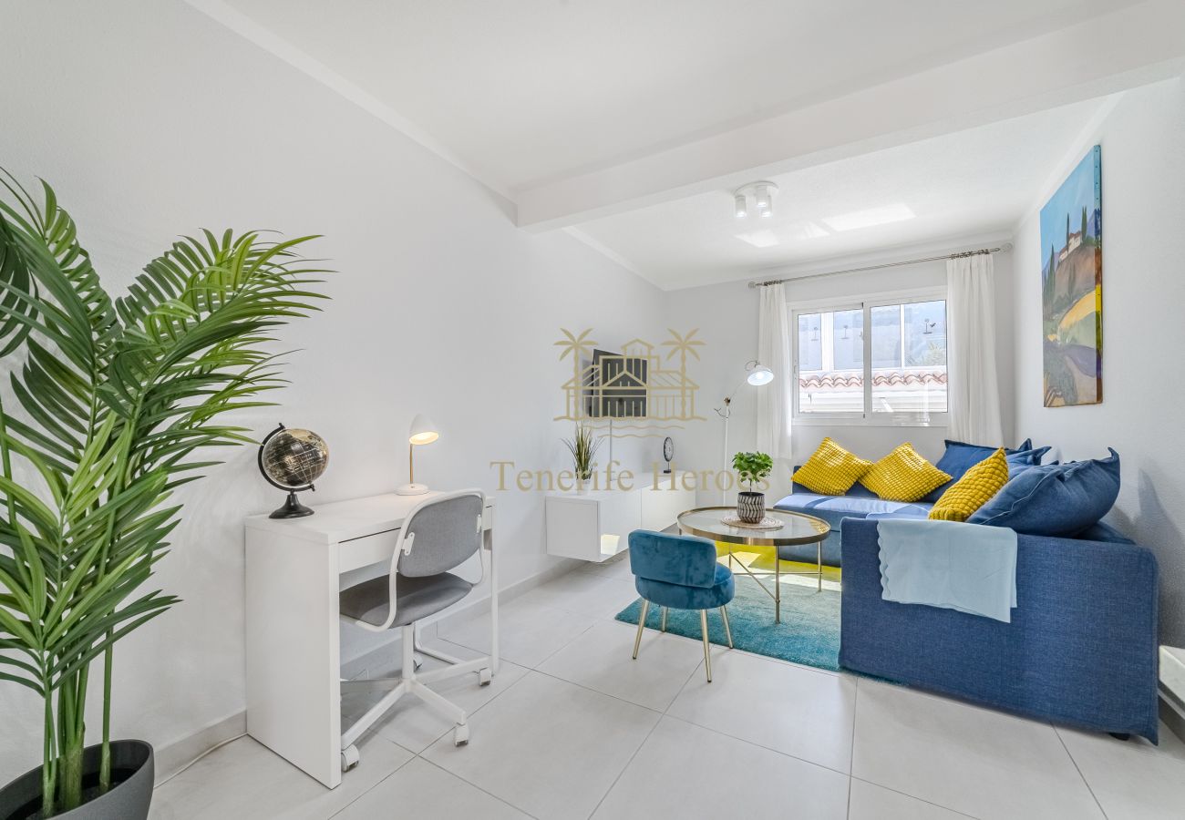 Ferienwohnung in Playa de Las Americas - Modern Oceanview Apartment with Vacation License Ferienwohnung in Playa de Las Americas - Modern Oceanview Apartment with Vacation License