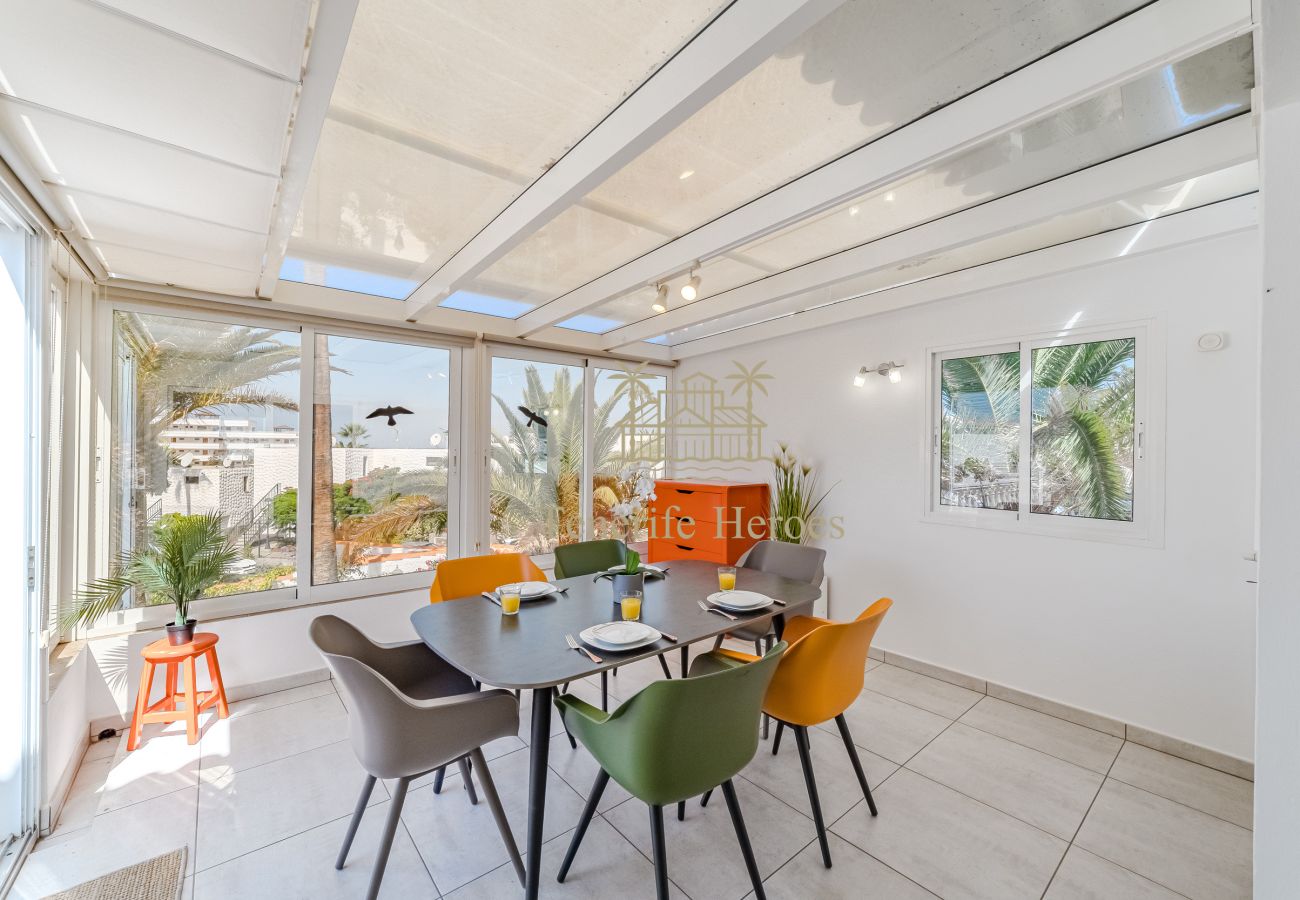 Ferienwohnung in Playa de Las Americas - Modern Oceanview Apartment with Vacation License Ferienwohnung in Playa de Las Americas - Modern Oceanview Apartment with Vacation License