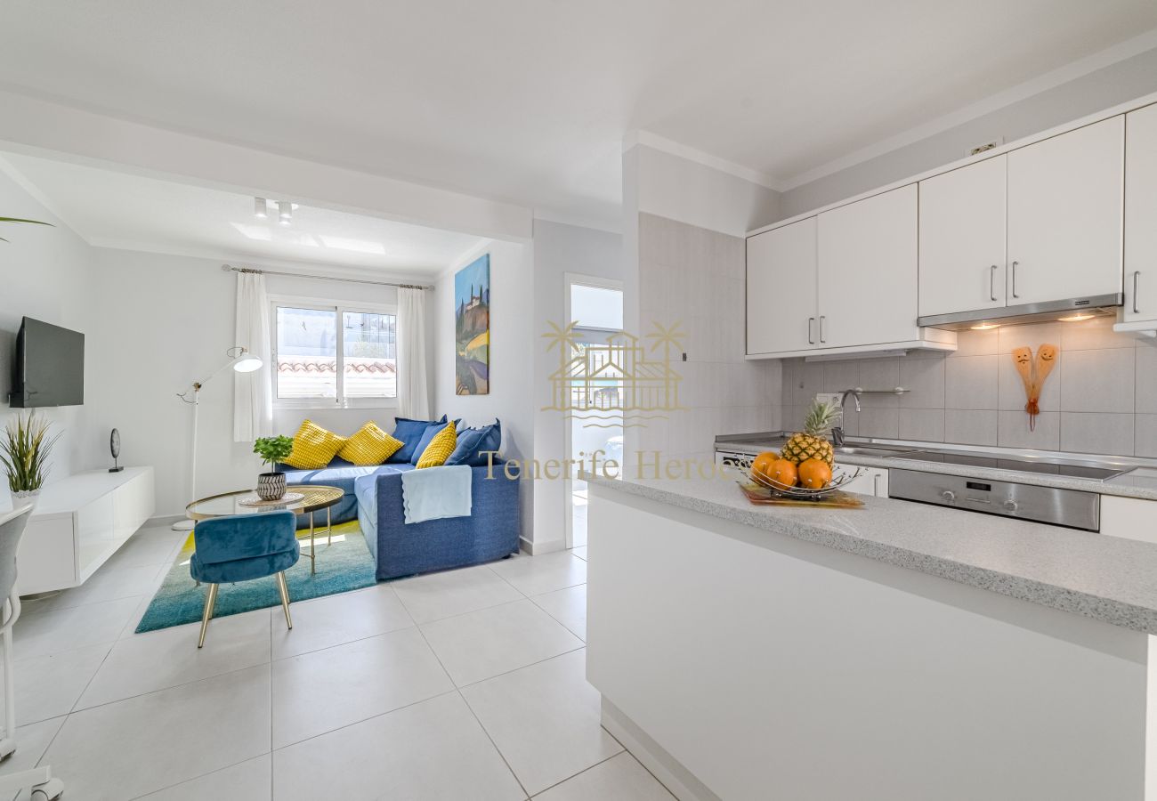 Ferienwohnung in Playa de Las Americas - Modern Oceanview Apartment with Vacation License Ferienwohnung in Playa de Las Americas - Modern Oceanview Apartment with Vacation License