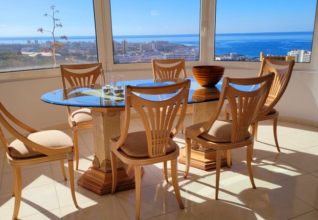 Ferienhaus in Costa Adeje - Ferienhaus El Musgo mit Meerblick und Pool