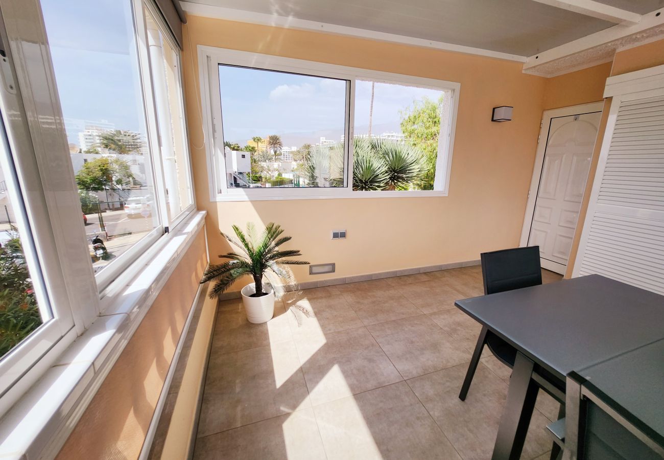 Ferienwohnung in Playa de Las Americas - Sea View Apartment Urbania Club - Playa de las Americas