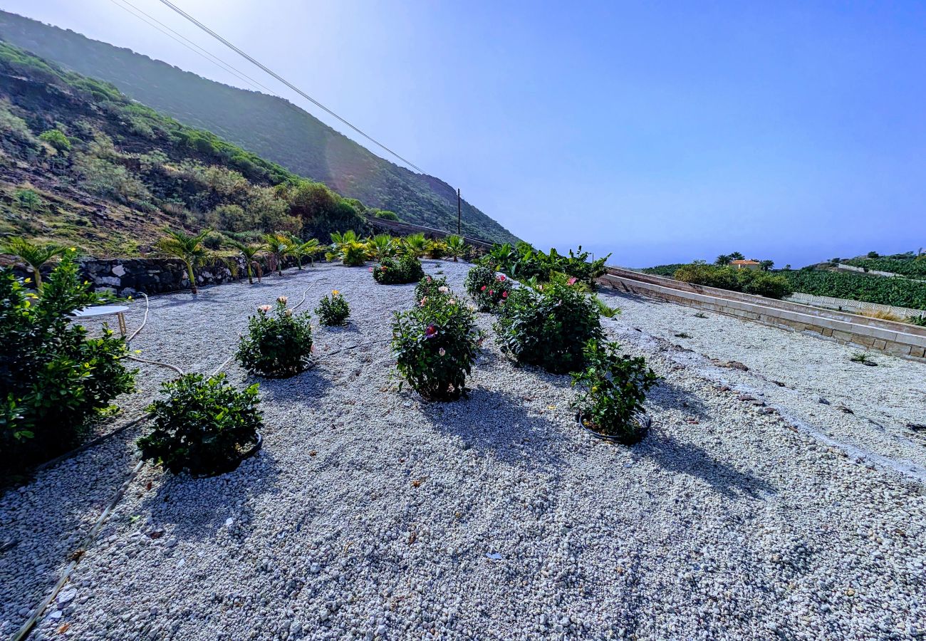 Ferienwohnung in Santiago del Teide - Cliff Haven Sea View Apartment - Adults Only