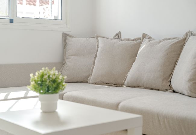 Ferienwohnung in Playa de Las Americas - Endless Summer Beach Apartment with Sea View Ferienwohnung in Playa de Las Americas - Endless Summer Beach Apartment with Sea View