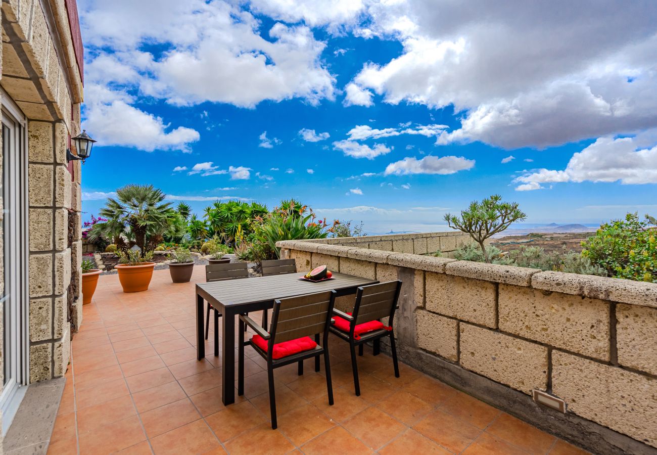 Ferienhaus in Arico - Finca Aurora -  Sea View